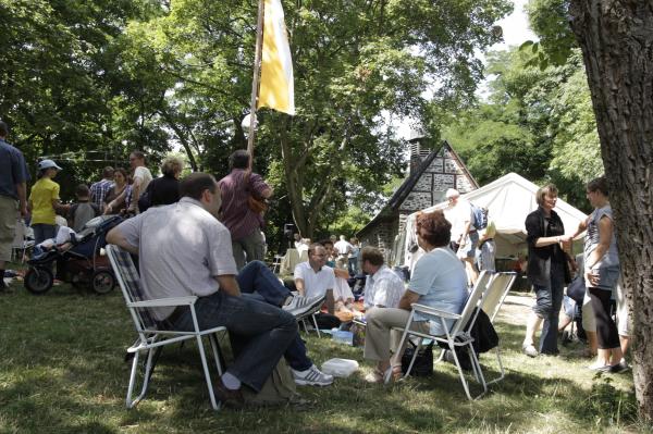 Picknickstimmung auf dem Glsiger Kapellenberg. 